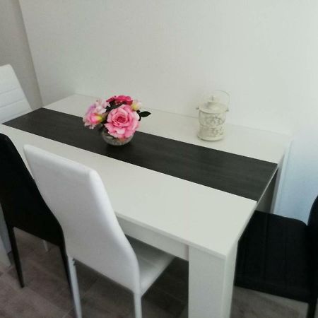 Apartamento Punta Pula Exterior foto